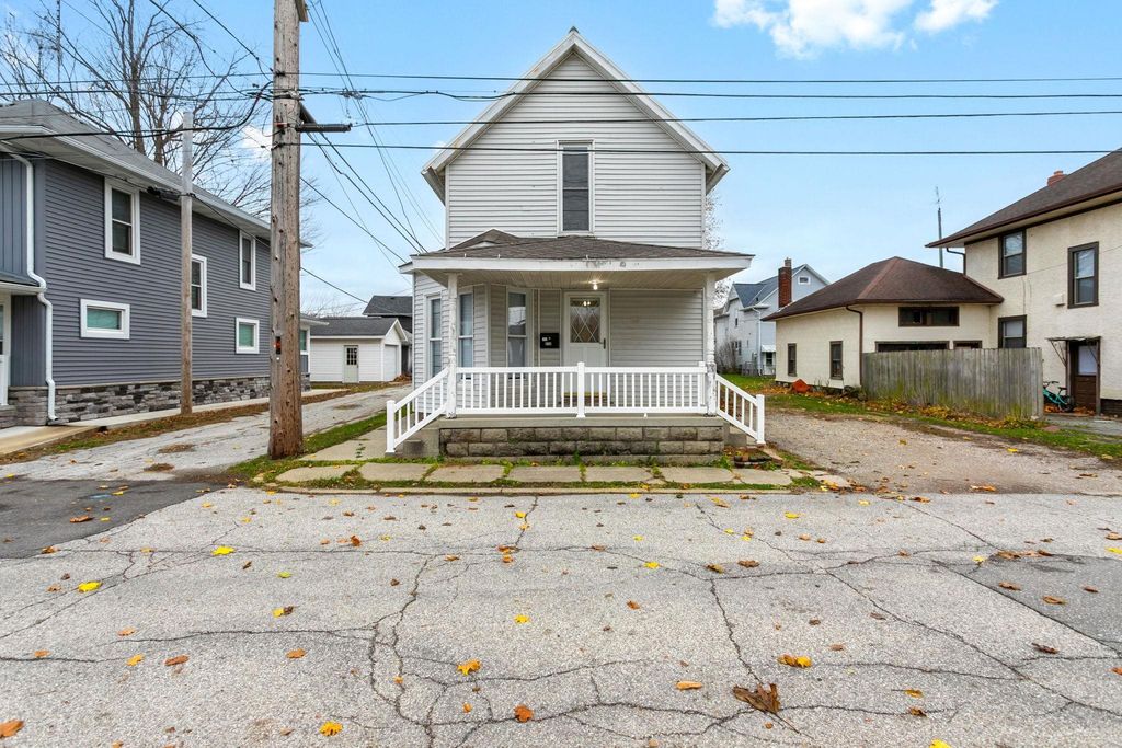 212 New Street, Goshen, IN 46526