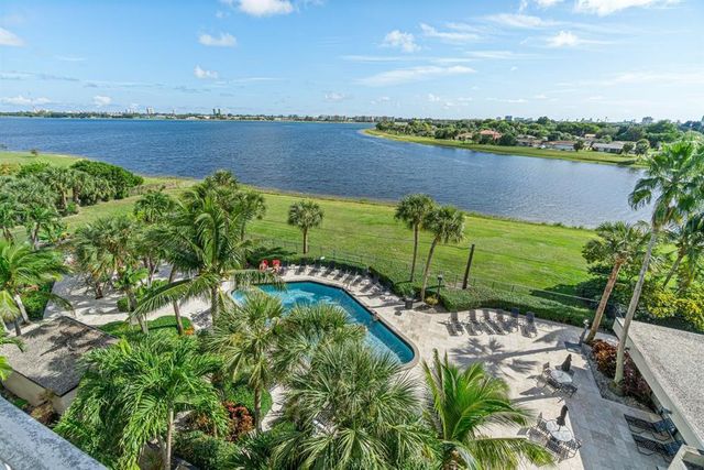 1830 Embassy Drive 613, West Palm Beach, FL 33401