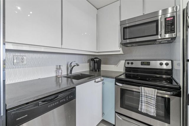 1830 Embassy Drive 613, West Palm Beach, FL 33401