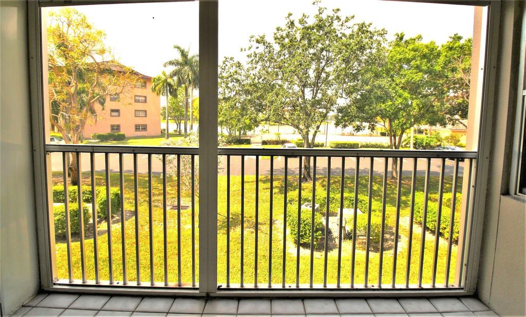 1200 SW 130th Avenue 210-G, Hollywood, FL 33027