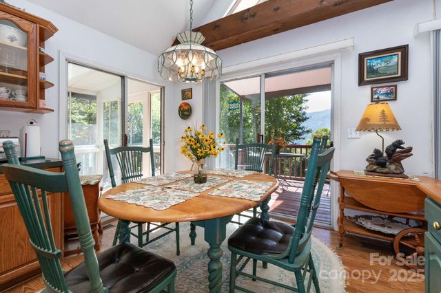 43 Herron Lane, Maggie Valley, NC 28751