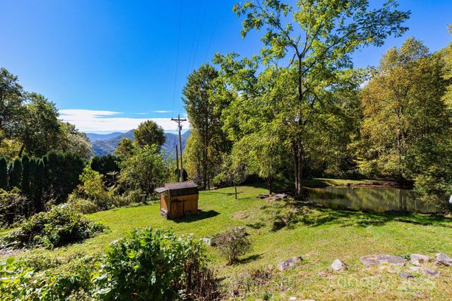 43 Herron Lane, Maggie Valley, NC 28751
