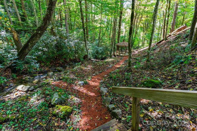 43 Herron Lane, Maggie Valley, NC 28751