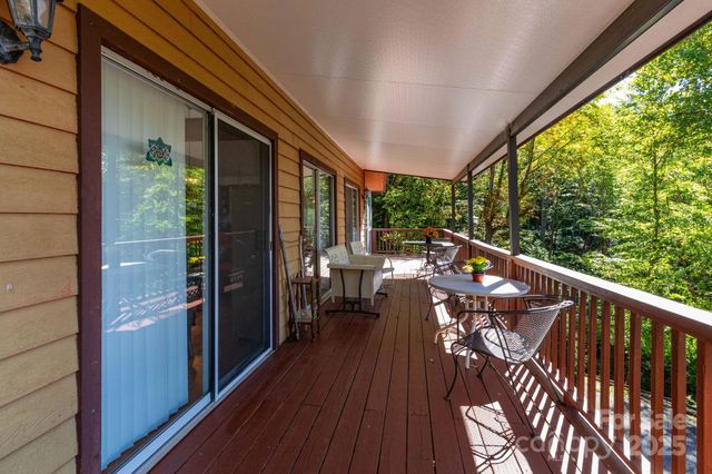 43 Herron Lane, Maggie Valley, NC 28751