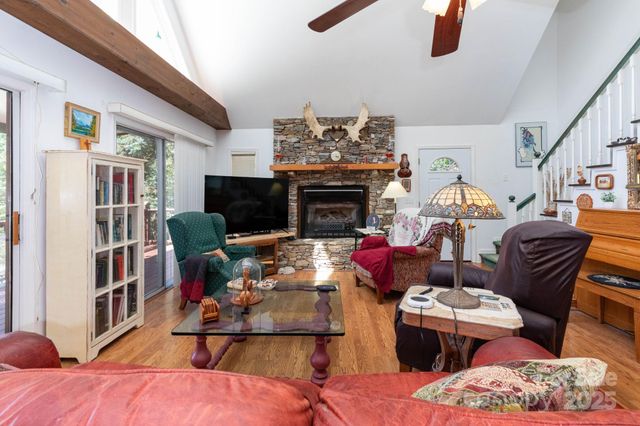 43 Herron Lane, Maggie Valley, NC 28751