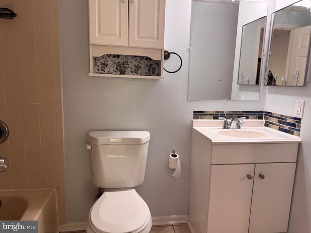 6917 VILLA DEL REY CT, Springfield, VA 22150