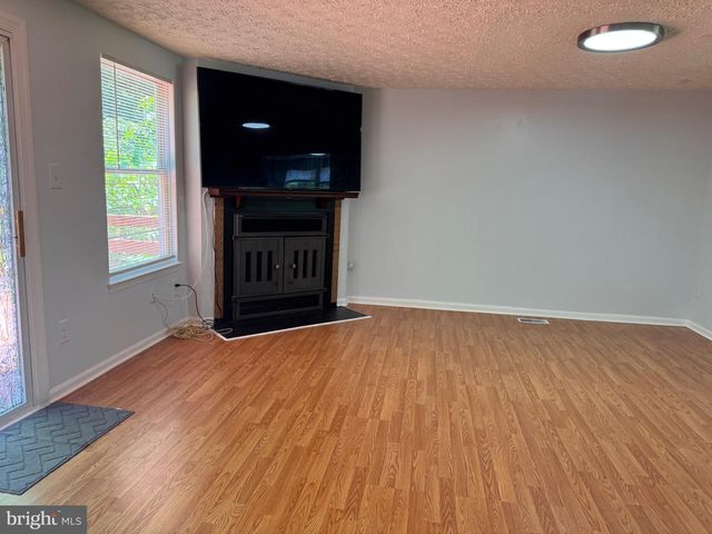 6917 VILLA DEL REY CT, Springfield, VA 22150