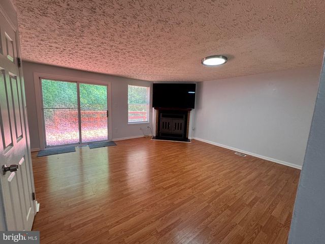 6917 VILLA DEL REY CT, Springfield, VA 22150