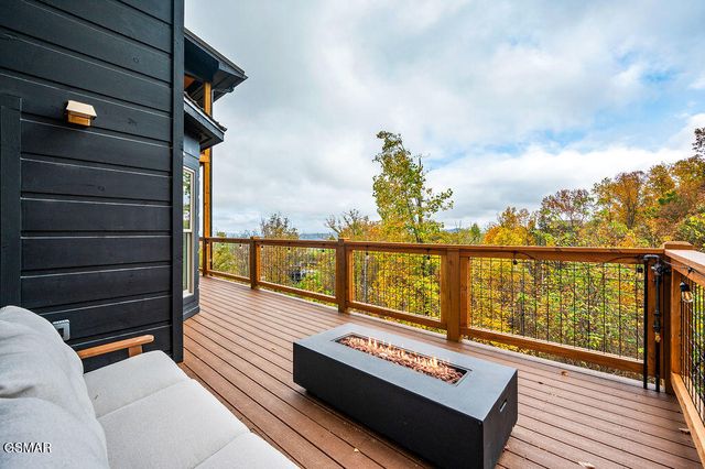 788 Chestnut Drive, Gatlinburg, TN 37738