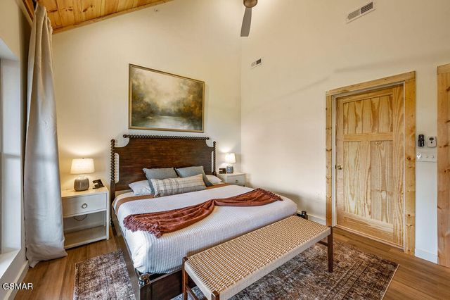 788 Chestnut Drive, Gatlinburg, TN 37738