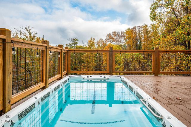 788 Chestnut Drive, Gatlinburg, TN 37738