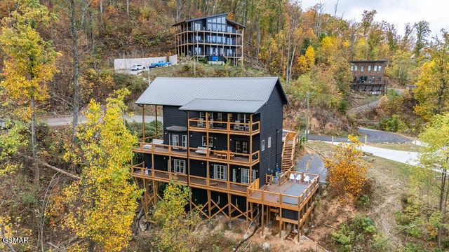 788 Chestnut Drive, Gatlinburg, TN 37738