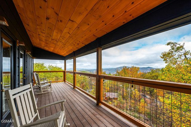 788 Chestnut Drive, Gatlinburg, TN 37738