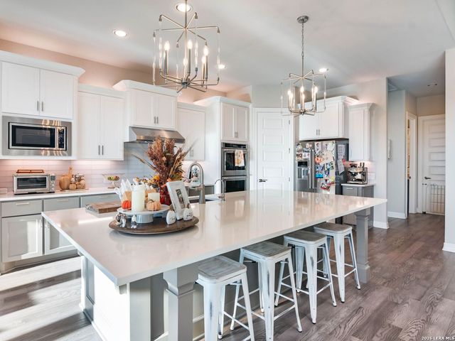 8134 Vanity Hill, San Antonio, TX 78256