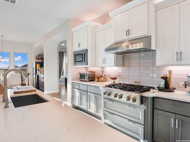 8134 Vanity Hill, San Antonio, TX 78256