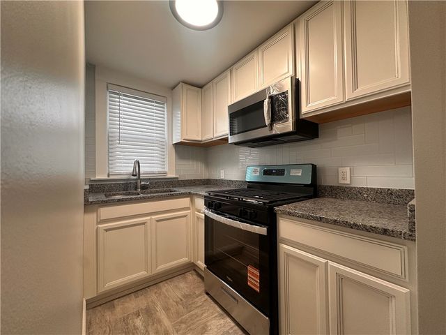 31 Ceres Street 1, Providence, RI 02908