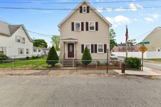 11 Alger Ave, Taunton, MA 02780