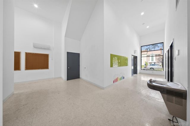 142-18 32 Avenue, Flushing, NY 11354