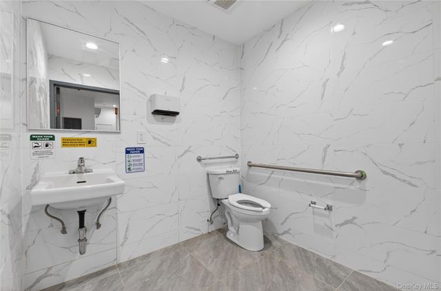 142-18 32 Avenue, Flushing, NY 11354