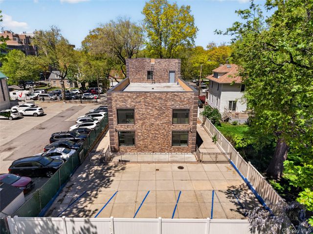 142-18 32 Avenue, Flushing, NY 11354