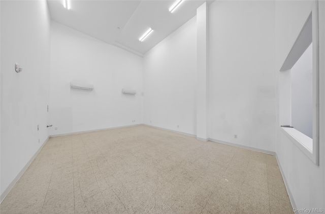 142-18 32 Avenue, Flushing, NY 11354