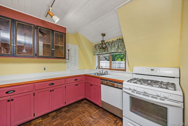 845 Karshick Street, Bohemia, NY 11716