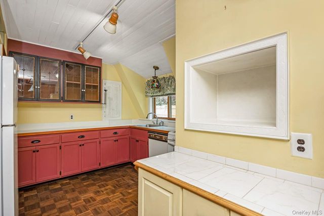 845 Karshick Street, Bohemia, NY 11716