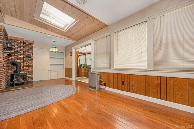 845 Karshick Street, Bohemia, NY 11716