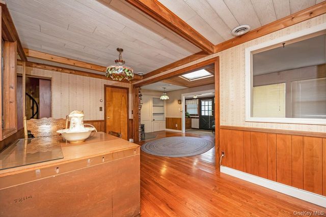 845 Karshick Street, Bohemia, NY 11716