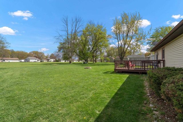 201 FAIRWAY STREET, Combined Locks, WI 54113