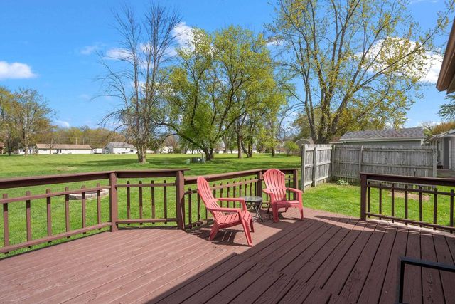 201 FAIRWAY STREET, Combined Locks, WI 54113