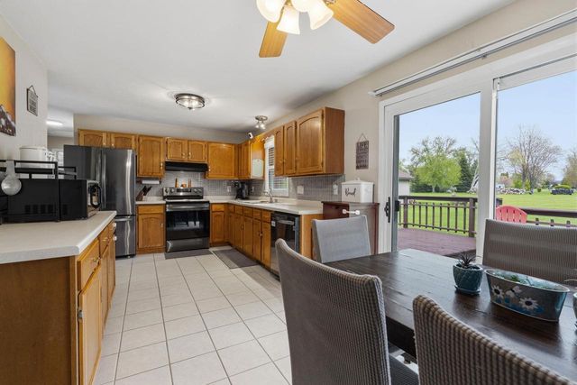 201 FAIRWAY STREET, Combined Locks, WI 54113
