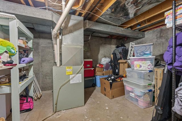 201 FAIRWAY STREET, Combined Locks, WI 54113