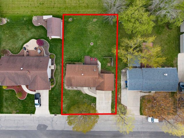 201 FAIRWAY STREET, Combined Locks, WI 54113