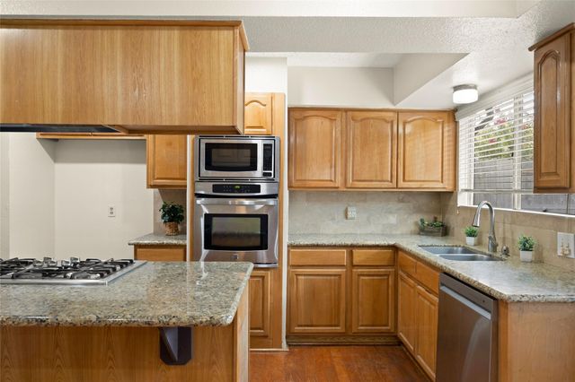3107 Pecan Point Drive, Sugar Land, TX 77478