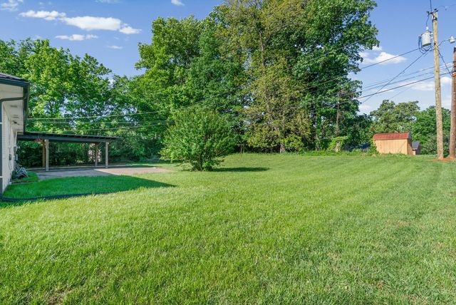 10 Bunker Hill Road, Clarksville, TN 37042