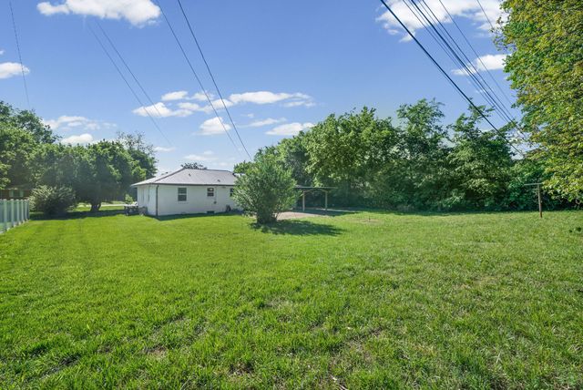 10 Bunker Hill Road, Clarksville, TN 37042