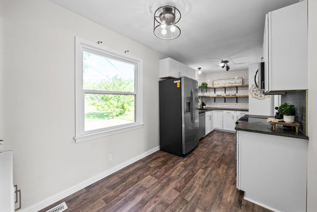 10 Bunker Hill Road, Clarksville, TN 37042
