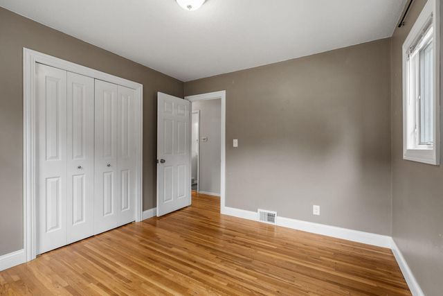 1081 Saint Paul Avenue, Saint Paul, MN 55116