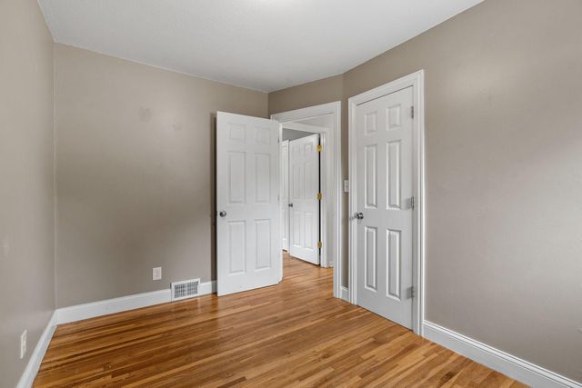 1081 Saint Paul Avenue, Saint Paul, MN 55116