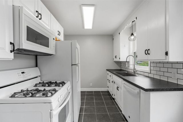 1081 Saint Paul Avenue, Saint Paul, MN 55116