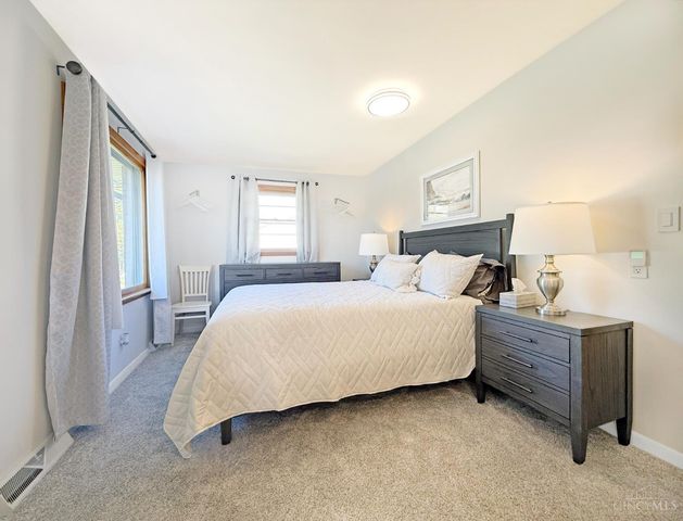 2215 Wellington Road, Middletown, OH 45044