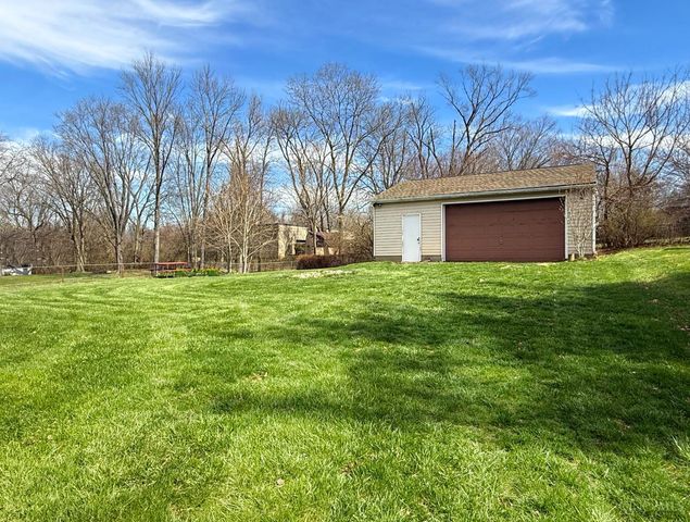 2215 Wellington Road, Middletown, OH 45044