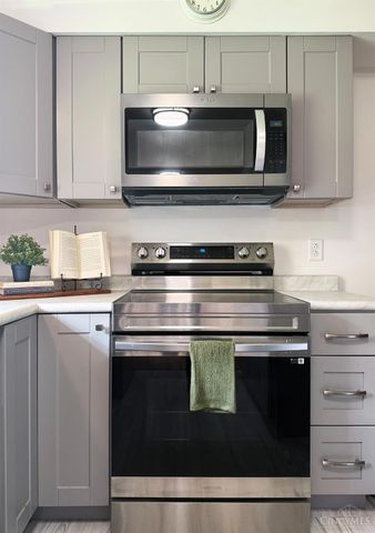 2215 Wellington Road, Middletown, OH 45044