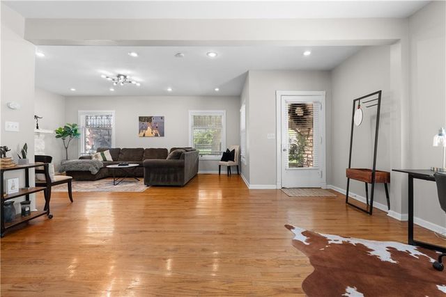 3632 HARRISON Boulevard, Kansas City, MO 64109