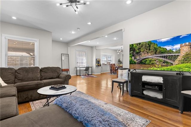 3632 HARRISON Boulevard, Kansas City, MO 64109