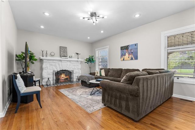 3632 HARRISON Boulevard, Kansas City, MO 64109