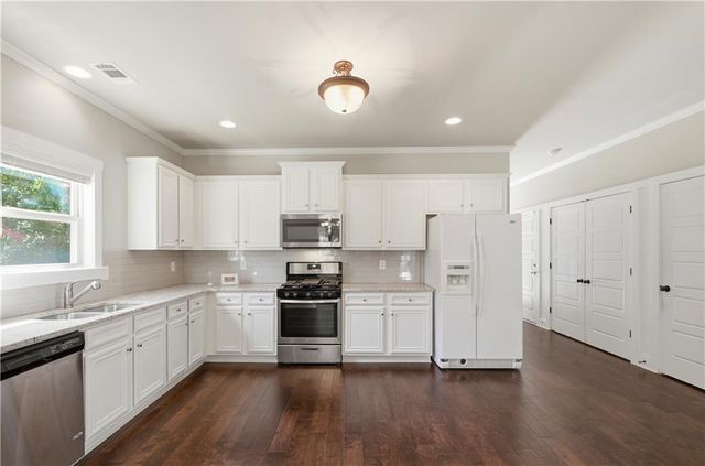 133 Dean Circle, Mcdonough, GA 30253