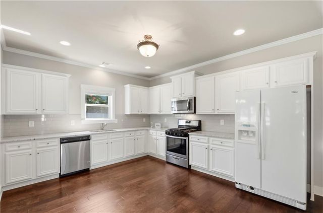 133 Dean Circle, Mcdonough, GA 30253