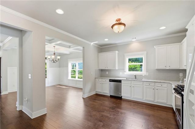 133 Dean Circle, Mcdonough, GA 30253